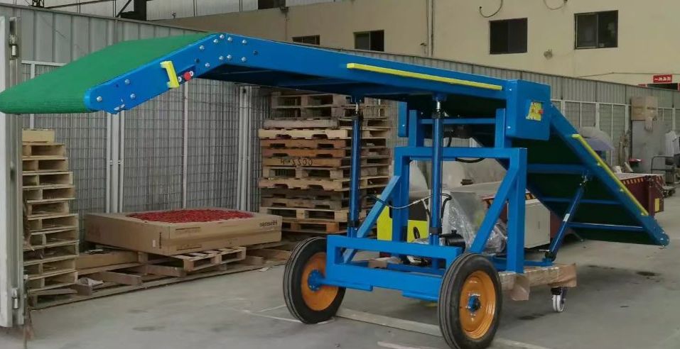 裝車皮帶輸送機.jpg 裝車皮帶輸送機.jpg