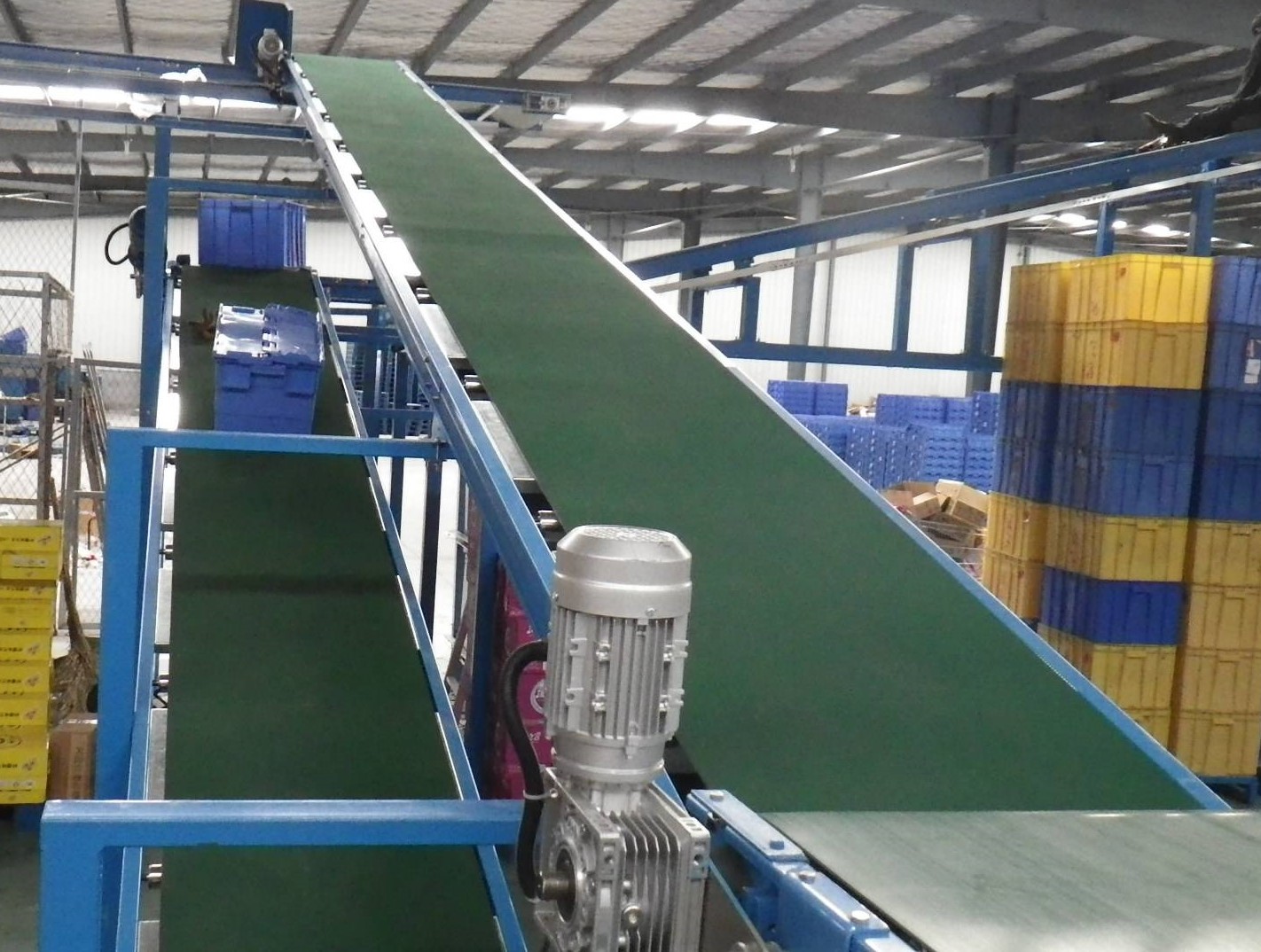 淄博皮帶輸送機.jpg 淄博皮帶輸送機.jpg